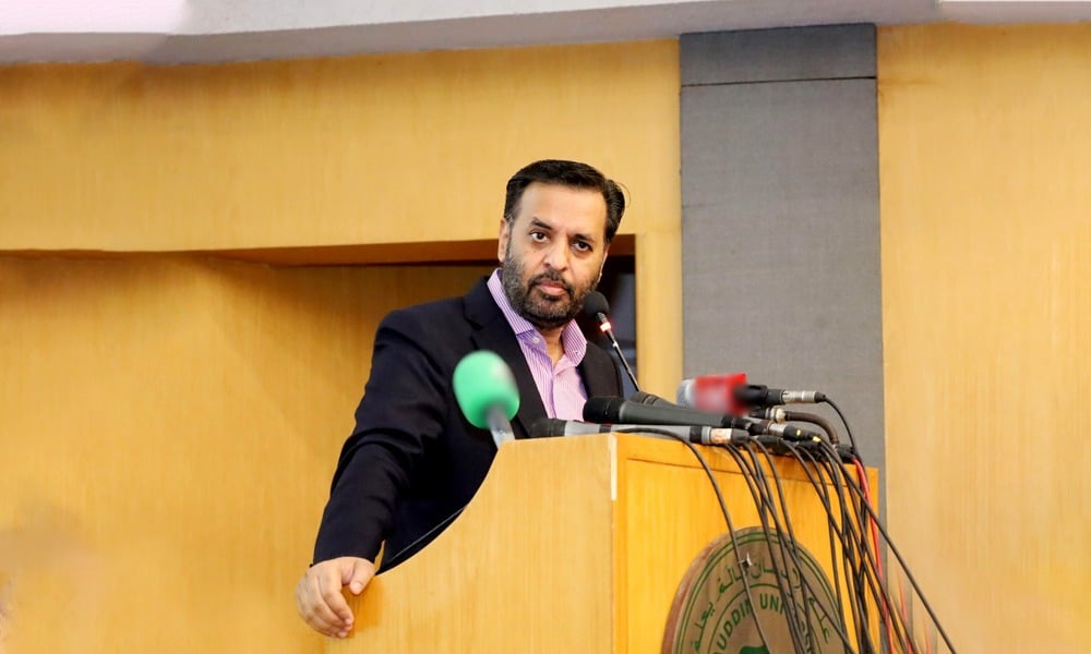 حیدرآباد جیسے سندھ کے بڑے شہر میں اعلی تعلیم کی سہولیات میسر نہیں ، مصطفیٰ کمال