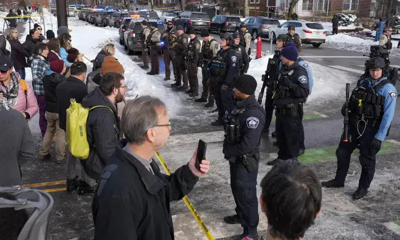 امریکا میں امیگریشن افسر کی فائرنگ سےخاتون ہلاک، بڑے پیمانے پر احتجاج