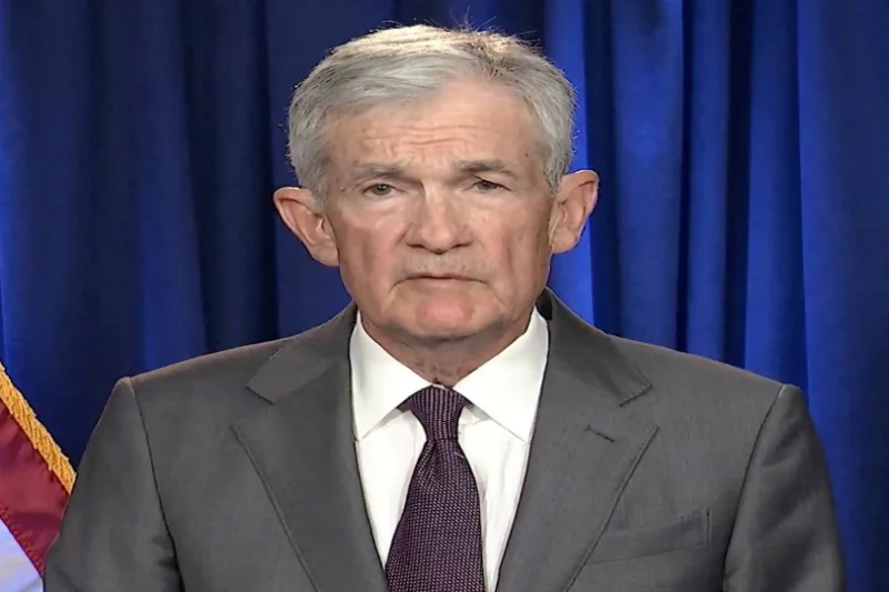 امریکی فیڈرل ریزرو چیئرمین کے خلاف فوجداری تحقیقات، ڈالر کمزور ہونا شروع