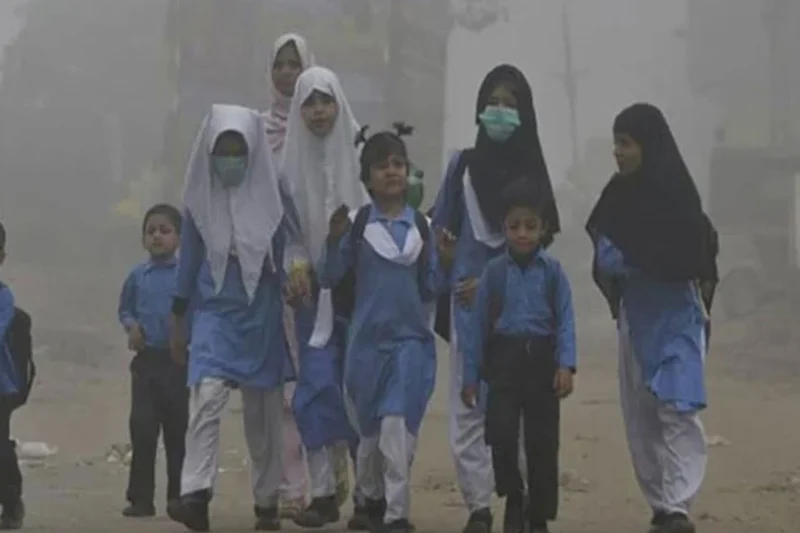 سندھ میں سردی کی شدت، اسکولوں کے اوقات کار میں تبدیلی کا فیصلہ