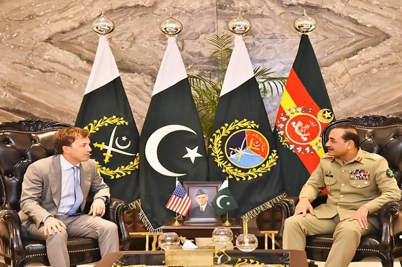 فیلڈ مارشل عاصم منیر سے ورلڈ لبرٹی فنانشل کے وفد کی ملاقات، فِن ٹیک پر اہم گفتگو