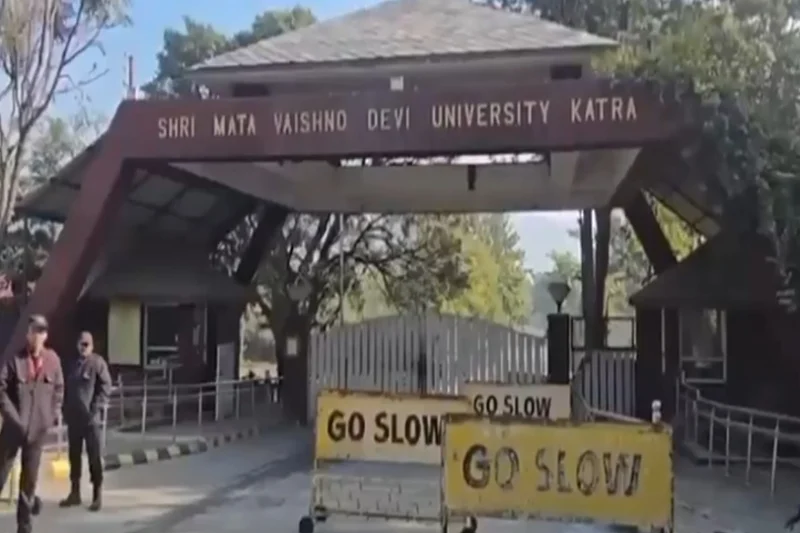 مقبوضہ کشمیر میں مسلمان طلبہ کی قابلیت ان کا جرم بن گئی، میڈیکل کالج بند