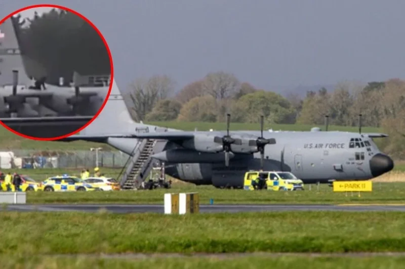 آئرلینڈ میں ایک شخص کا امریکی طیارے پر کلہاڑی سے حملہ